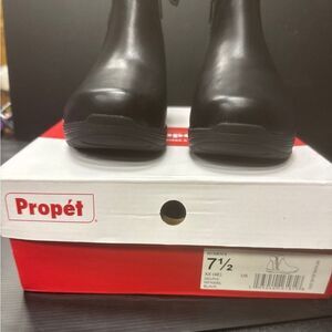 Propet Women's Sleek Black Ankle Boots